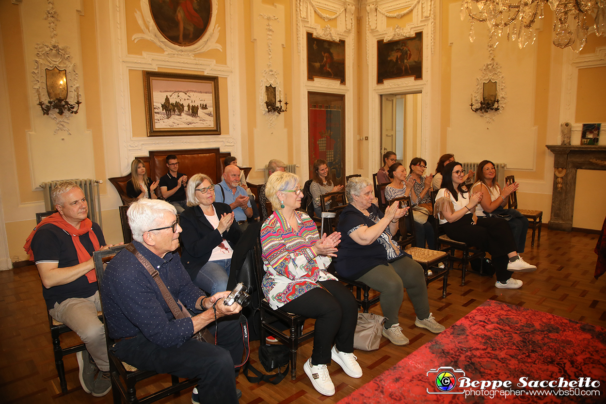 VBS_1353 - Presentazione libro 'Il dono del basilico' di Lucrezia Pernigotti.jpg
